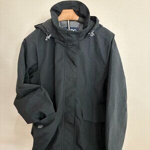 Women's XL. LANDS' END Mesh Lined Rain Jacked w/Hood. Excellent Condition
